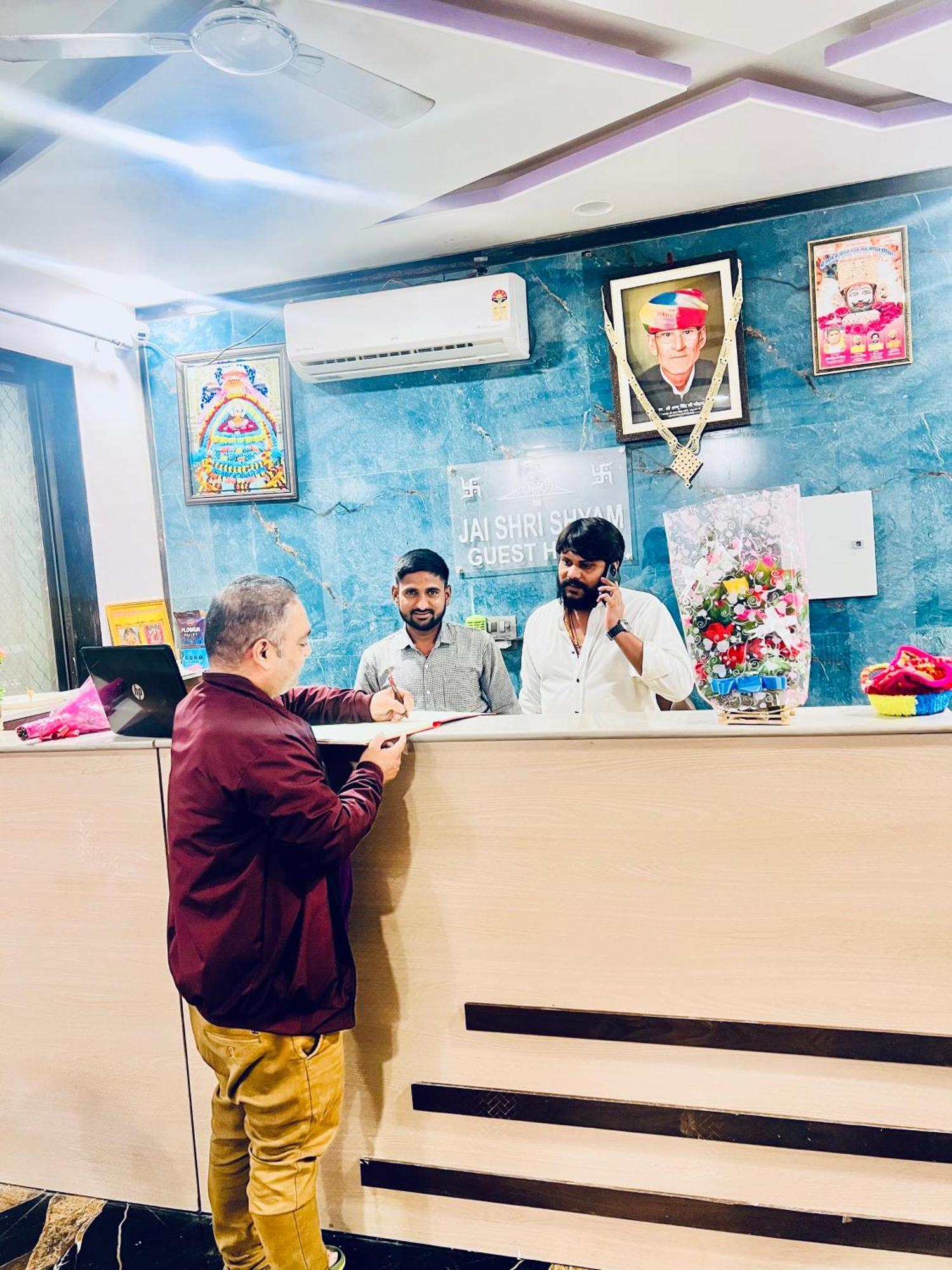 Shree Shyam Hotel Toran Dawar Khātu Eksteriør billede