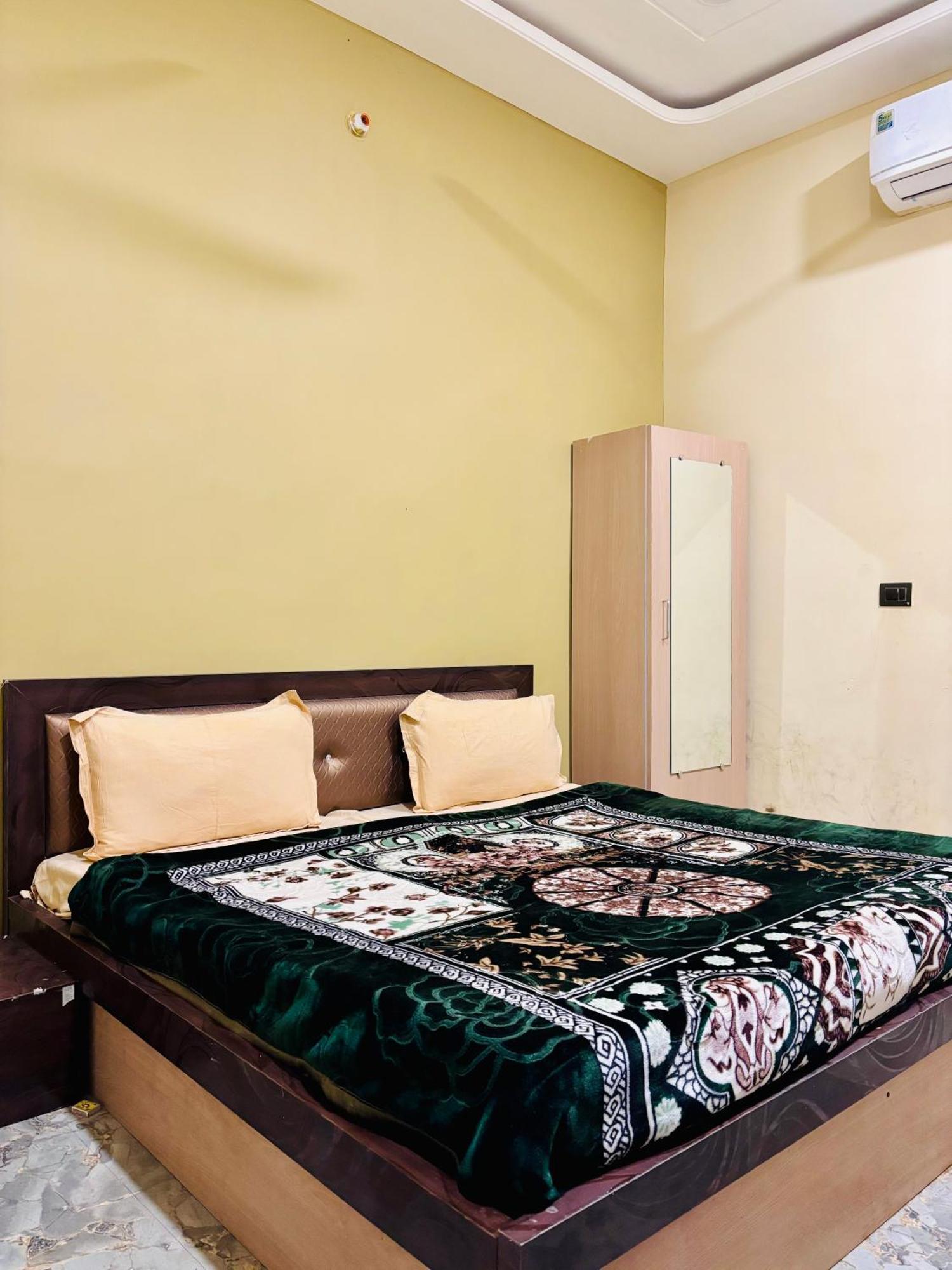 Shree Shyam Hotel Toran Dawar Khātu Eksteriør billede